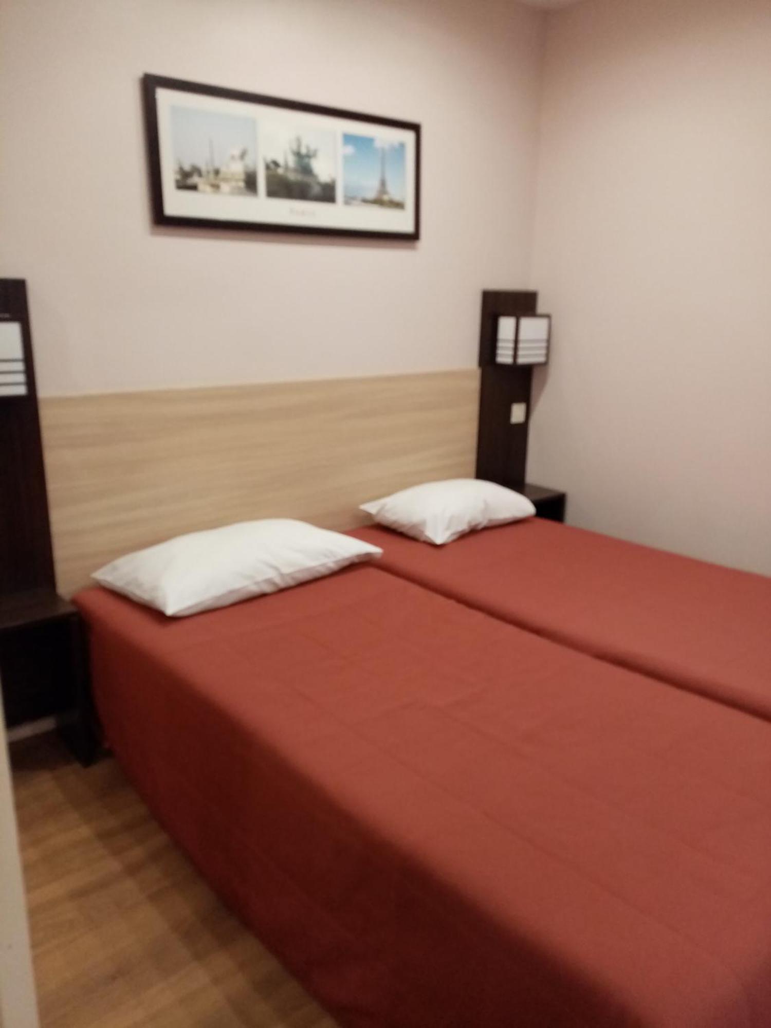 Brit Hotel St-Quentin/Nord Fayet  Kültér fotó